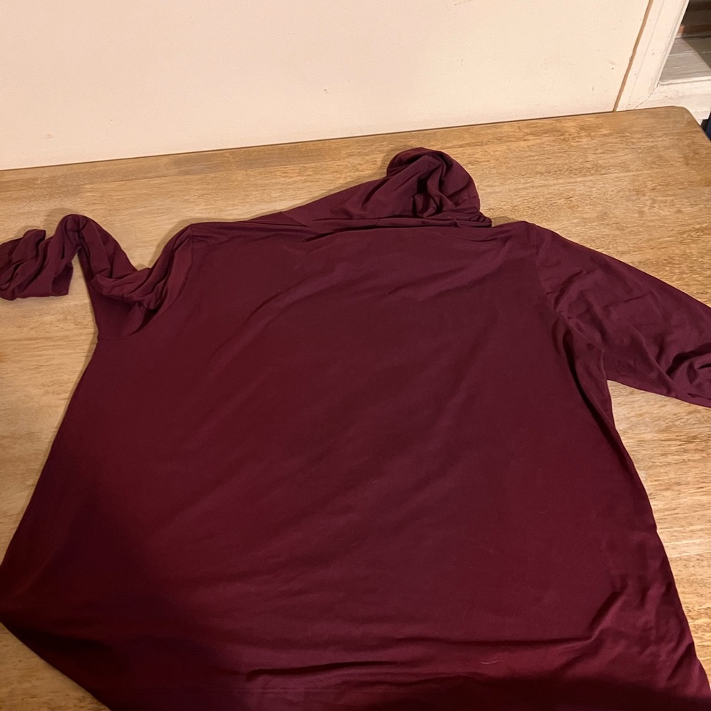 Burgundy Graphic Hoodie - Picture 4 of 4